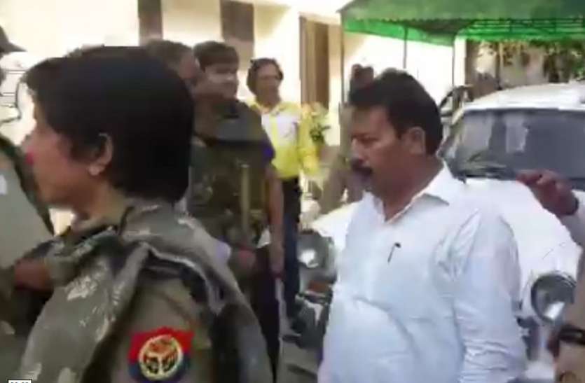 meerut Alert: दो अप्रैल की घटना से सबक लेते हुए इस बार यूपी के इस शहर में पुलिस आैर प्रशासन है मुस्तैद