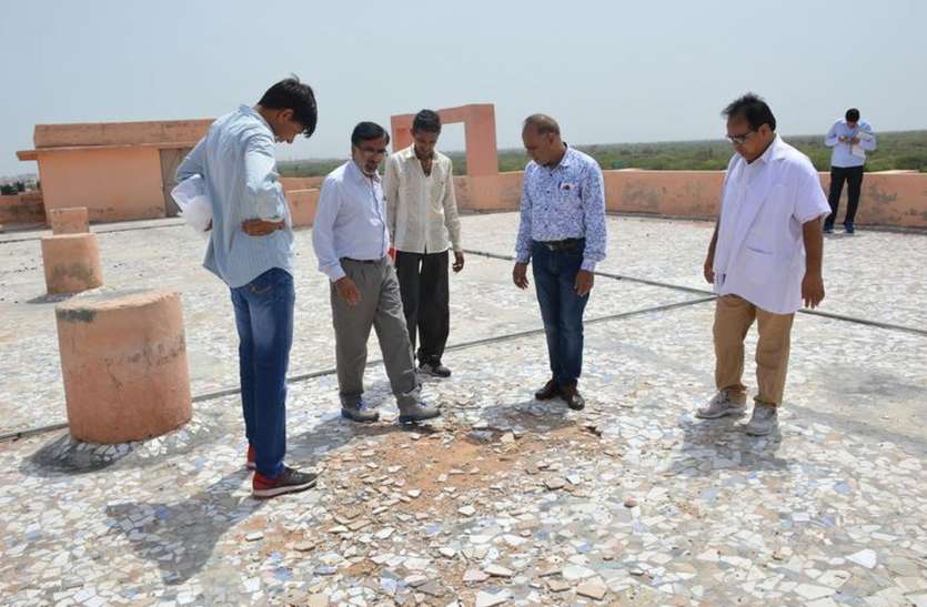Nagaur patrika एसीबी ने खोली नागौर जेएलएन के मदर एण्ड चाइल्ड विंग के घटिया निर्माण की पोल...!