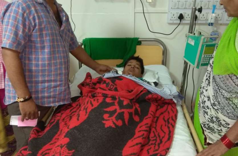 dengu रात को पेट में दर्द के साथ हुई उल्टी, दो दिन बाद जांच में बच्चे को डेंगू की पुष्टि