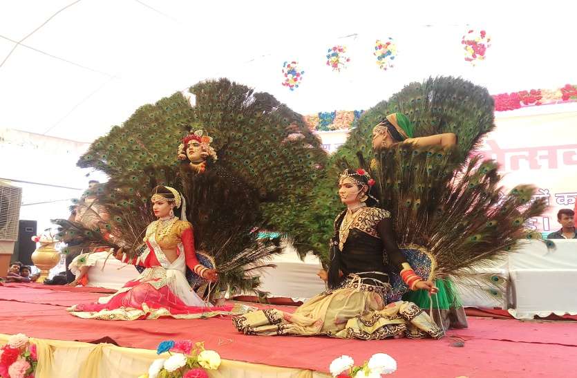 Salvation of the great faith in Lord Shree Krishna's procession भगवान श्रीकृष्ण की शोभायात्रा में उमड़ा आस्था का सैलाव