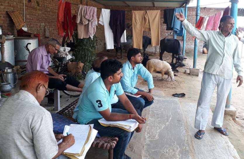 reached ACb Team in Chomu शौचालयों में अनियमितता का मामला: तीन माह में तीसरी आई एसीबी