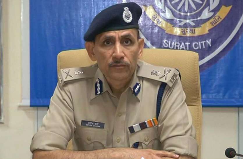 surat photo क्राइम ब्रांच से जांच करवाने की मांग, पुलिस आयुक्त को सौंपा ज्ञापन