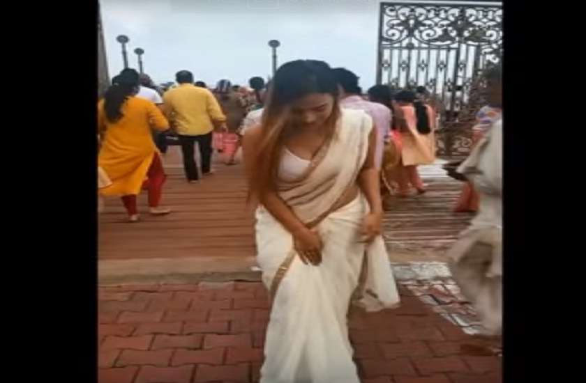 model made video mahakaleshwar temple security issues raised