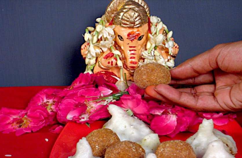 ganpati गणेश चतुर्थी पर बन रहा है ये दुर्लभ संयोग, इस तरह से पूजन पर मिलेगा शुभ फल