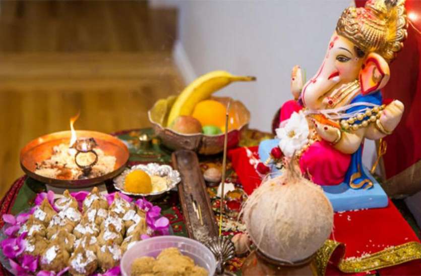 lord ganpati गणेश चतुर्थी पर गजानन को चढ़ाएं राशिनुसार चीजें, पूरी होगी हर मनोकामना