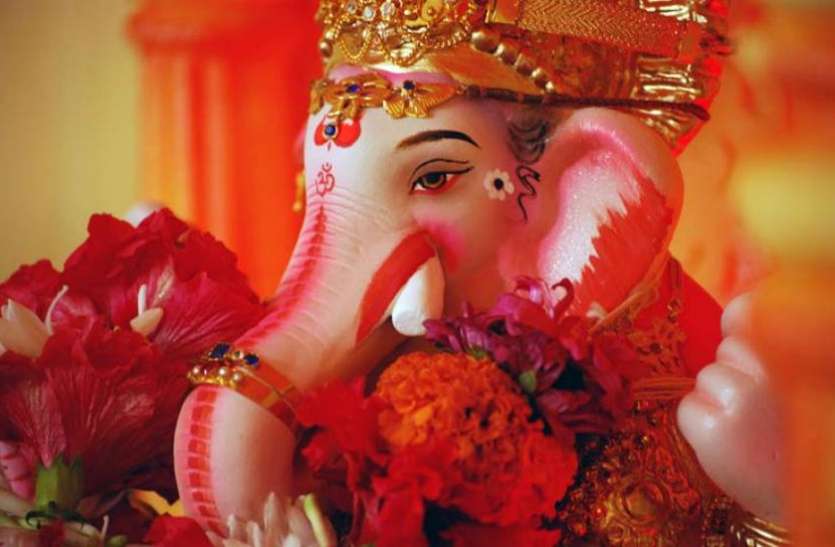lambodar गणेश जी के दर्शन के समय हुई ये गलती धनवान इंसान को भी बना सकती है कंगाल