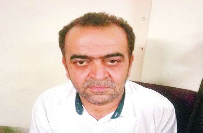 mukesh wadwani गर्भवती के पेट पर लात मारने वाला निकला पाकिस्तानी
