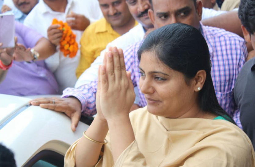 Minister Anupriya Patel Big Statment On Sc St OBC reservation केंद्रीय मंत्री अनुप्रिया पटेल ने एससी ओबीसी आरक्षण को लेकर दिया बड़ा बयान