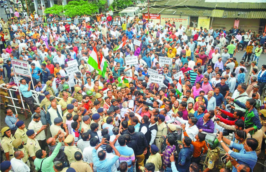 sagar market closes शांत सागर में रही मुकम्मल बंद की हलचल