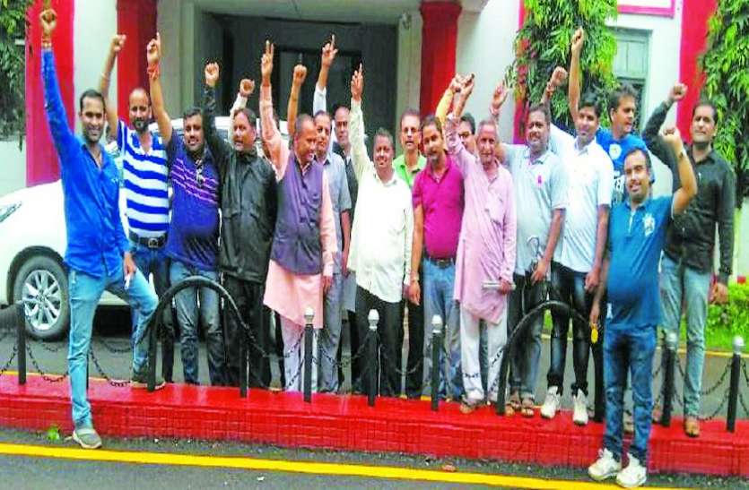 क्रीमी लेयर ही उठा रहा लाभ बंद का समर्थन करने उतरा सर्व सवर्ण समाज, कहा क्रीमी लेयर ही उठा रहा लाभ