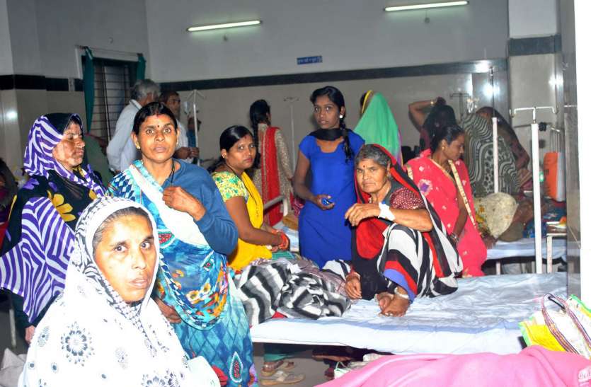 sehore news, sehore patrika news, mp news, mp patrika news, crime news, docter news, goverment hospital news, distric hospital news सिटी स्केन कराना है तो पांच हजार रुपए दो, वरना मरीज को ले जाओ भोपाल