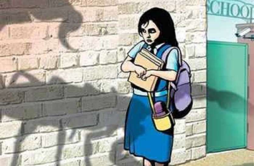 student जब सहपाठी छात्रा के साथ इस करतूत की बात आई सामने तो छात्रों ने इस तरह मचाया उत्पात