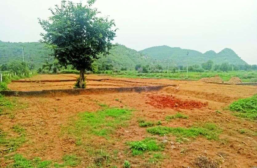 Agriculture land not authorised for ploting अलवर में कृषि भूमि पर भूखण्ड बेच कर ठगने की तैयारी