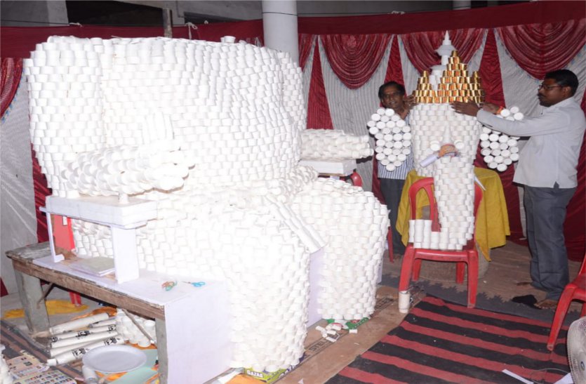 Eco friendly Ganesha statue being created here यहां बनाई जा रही ईको फ्रेंडली गणेश प्रतिमा, पर्यावरण का रखा जा रहा ध्यान