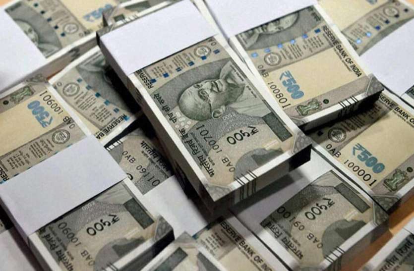 cash डॉलर में उछाल से निर्यातकों को फायदा, आयातकों को देना पड़ रहा हाइ वैल्यू
