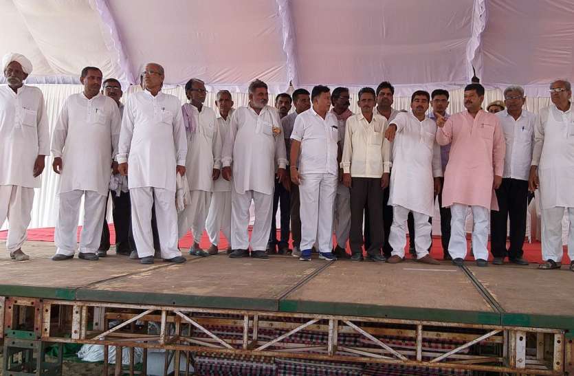 Former CM Ashok Gehlot will attend Farmers Conference मुख्यमंत्री राजे रवाना, पूर्व मुख्यमंत्री गहलोत आएंगे आज, बीकानेर संभाग में तेज हुई चुनावी हलचल