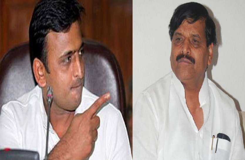 political शिवपाल को बाहर का रास्ता दिखाएंगे अखिलेश!