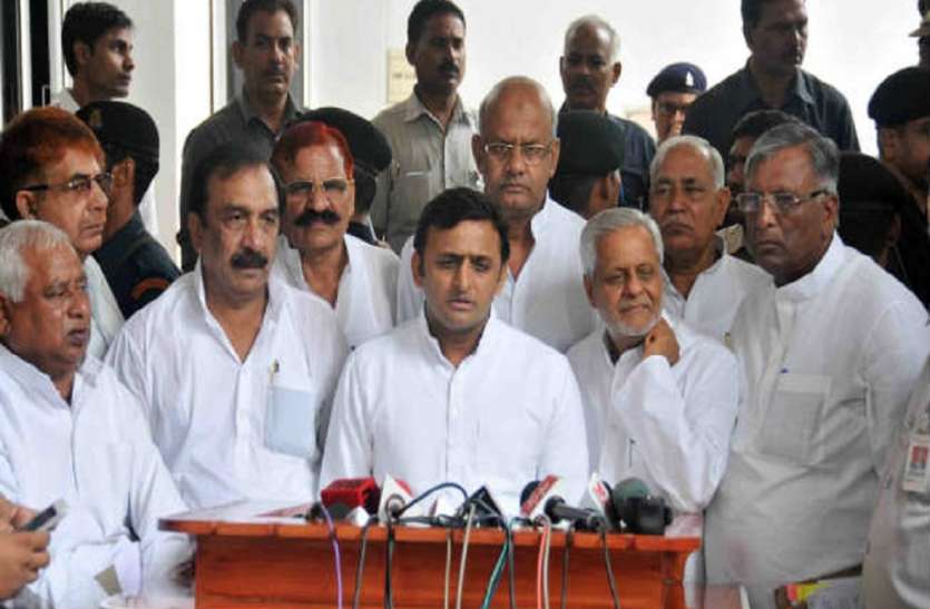 akhilesh yadav अपने नेताओं को अखिलेश देंगे ट्रेनिंग, सिखाएंगे कब बोलें कब चुप रहे