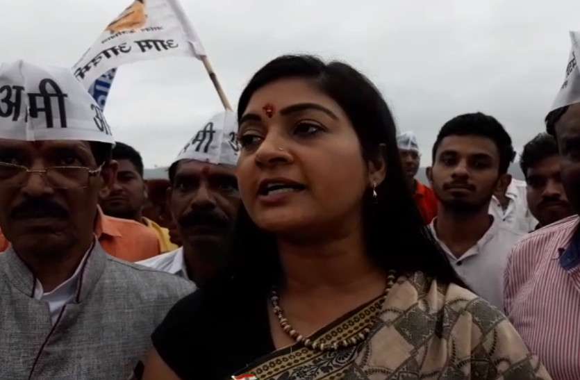 AAP spokesperson Alka Lamba in Pushkar, says Rajasthan will support us आप राष्ट्रीय प्रवक्ता लांबा ने राजस्थान से किया उद्घोष, प्रदेश की जनता पार्टी को तीसरे विकल्प के रूप में देगी समर्थन