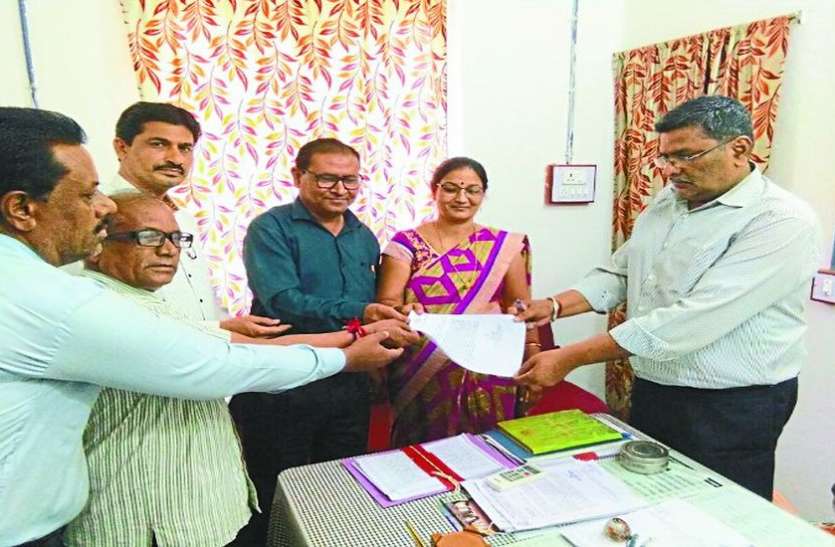 alirajpur clerks agiation news लिपिकों ने फिर की आंदोलन की घोषणा