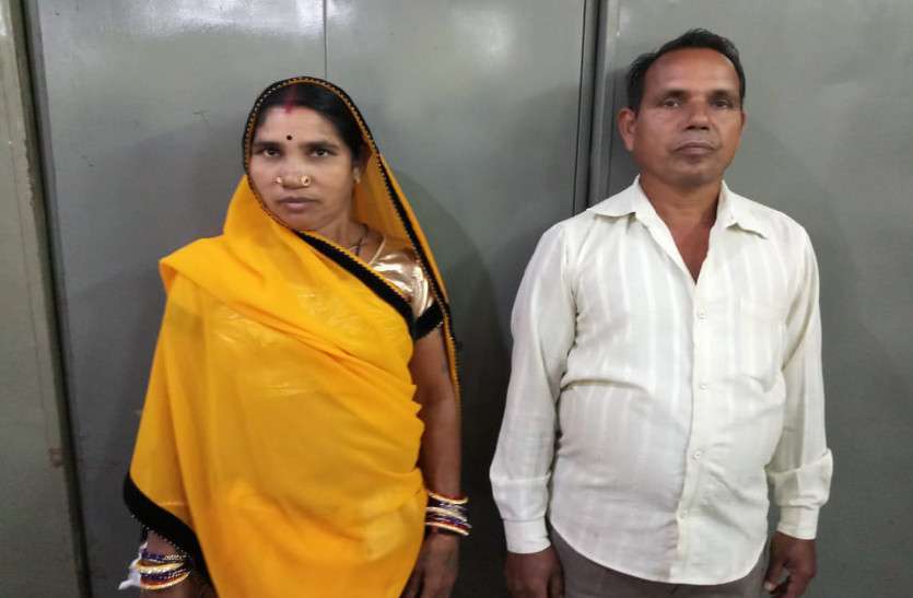 Chhattisgarh News पहली बार कोर्ट पहुंची दो बेटियां मां-बाप से लिपटकर फूट-फूटकर रोई, 32 साल बाद ऐसे हुए एक