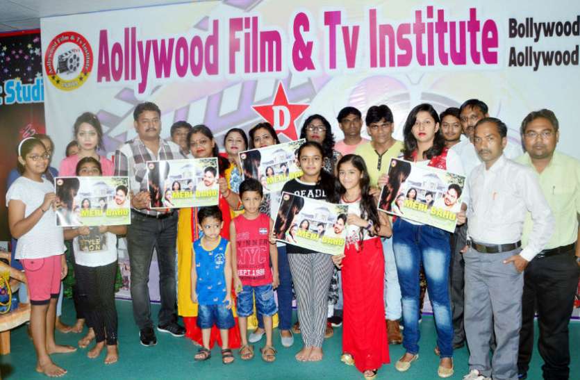 Film release बॉलीवुड, हॉलीवुड, टॉलीवुड के साथ ऑलीवुड की फिल्म रिलीज
