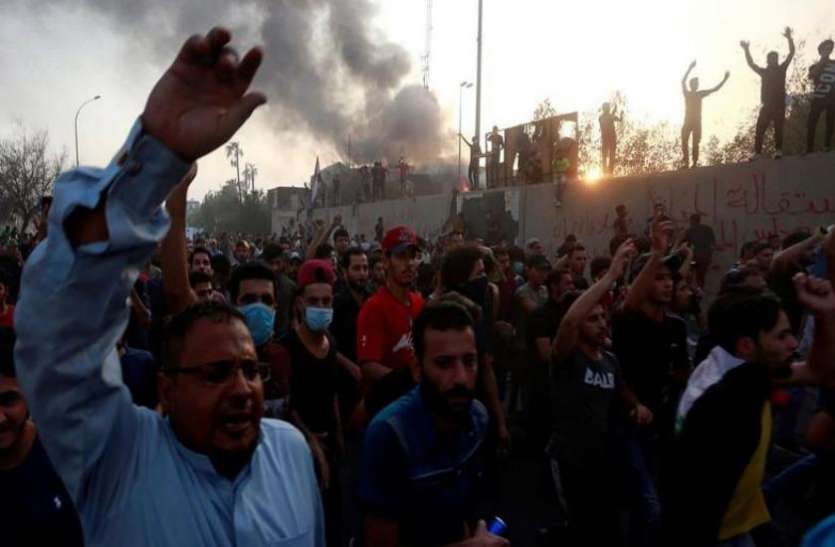 rocket attack on airport in Iraq 12 died till now in protest इराक: हिंसा में तब्दील हुआ प्रदर्शन, रॉकेट हमले के बाद मरने वालों की संख्या 12 पहुंची