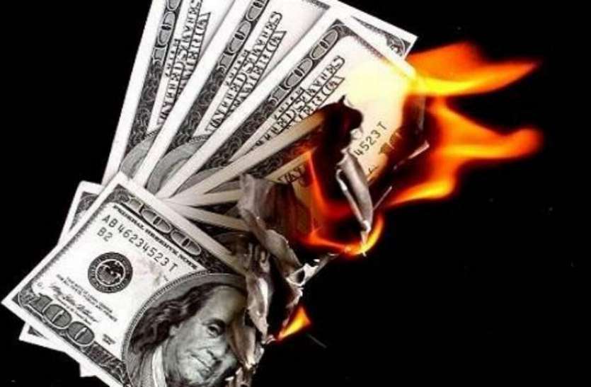 loss of money करते हैं ये 6 काम तो कभी नहीं बनेंगे अमीर, मुंह मोड़ लेगी किस्मत