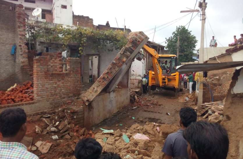 patrika यहां बनना है बायपास मार्ग, इसीलिए कर दी यह कार्रवाई