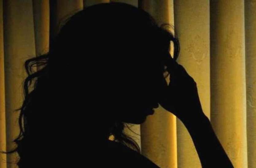 rape सत्संग में हिस्सा लेने गई महिला के साथ हो गया खेल, एक के बाद एक इतने लोग अपने साथ ले गए और फिर हुआ बड़ा कांड