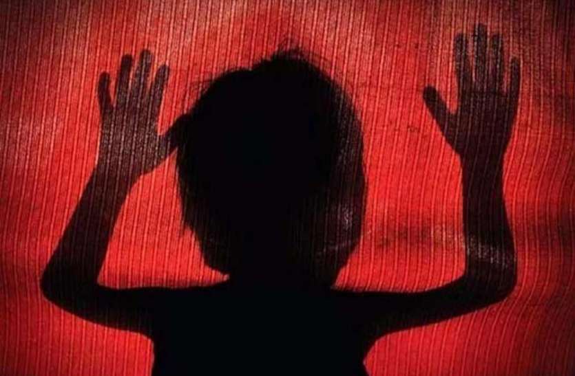 rape 5 साल की बच्ची को अकेला देख खराब हुई ठेले वाले की नीयत, चाऊमीन का बहाना देकर घर में बुलाया और फिर...