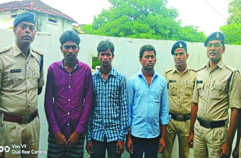 crime news घायल दोस्त को अस्पताल पहुंचाने के बहाने बाइक सवार से मांगी मदद, फिर किया ये काम