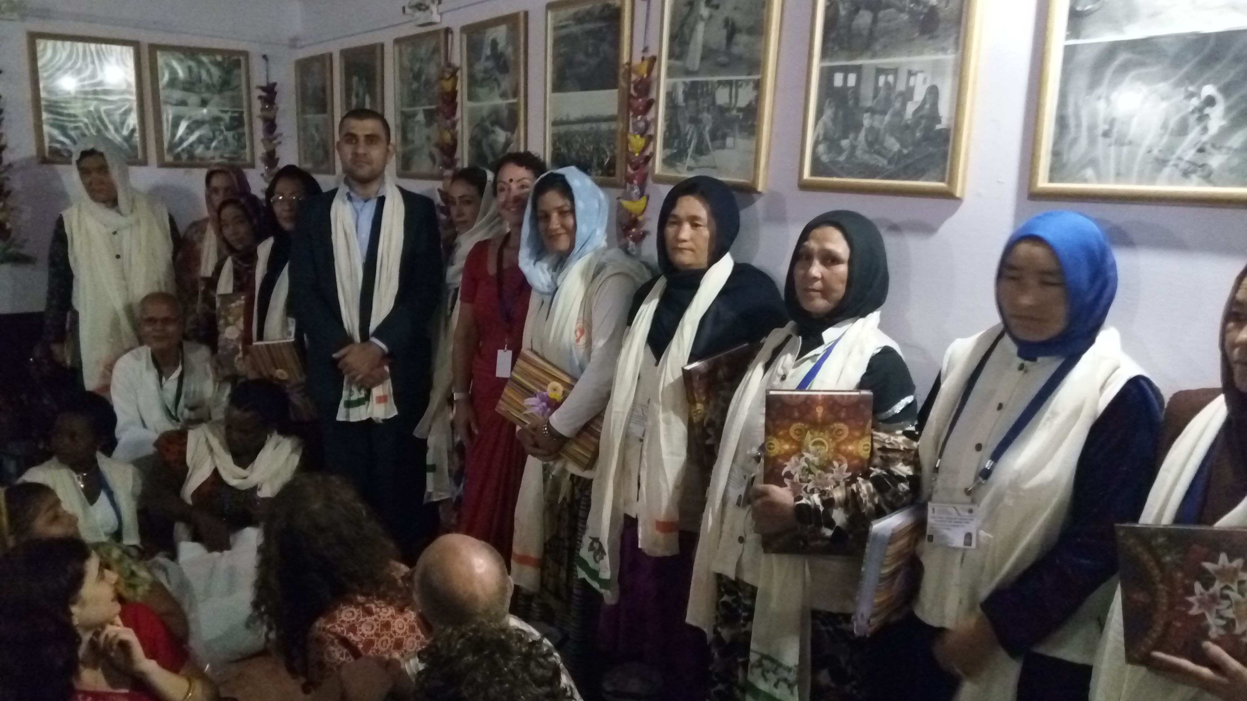 convocation ceremony organised in barefoot college विभिन्न देशों की महिलाओं ने की राजस्थान के इस शहर में शिरकत, दूर-दराज से सिखने आई ये खास गुर