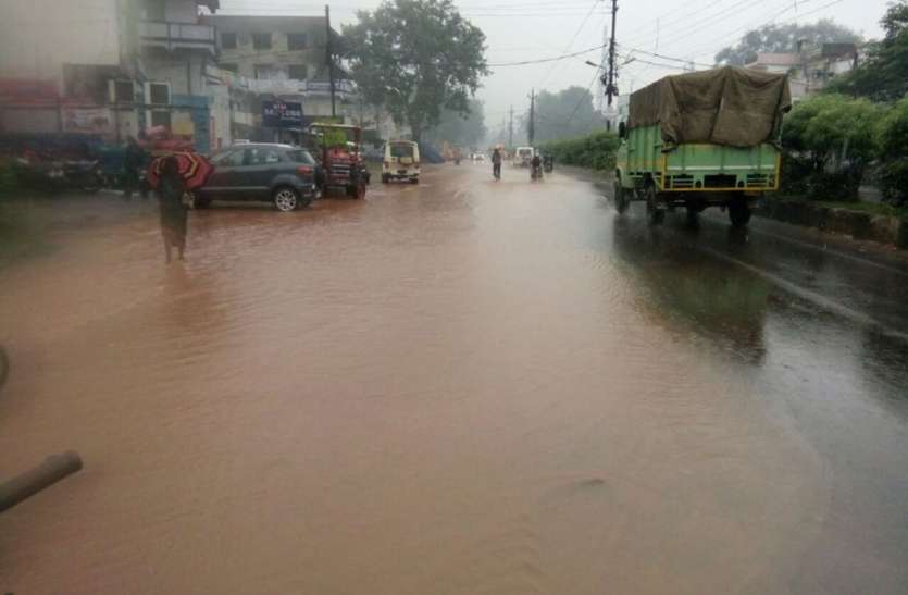 No water drainage scheme नगर निगम के सोते रहे अधिकारी, अब शहर का हो रहा ये हाल...