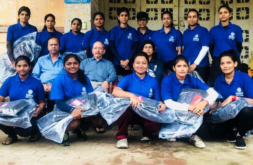 Softball team training camp भारतीय महिला सॉफ्टबॉल टीम का विशेष शिविर