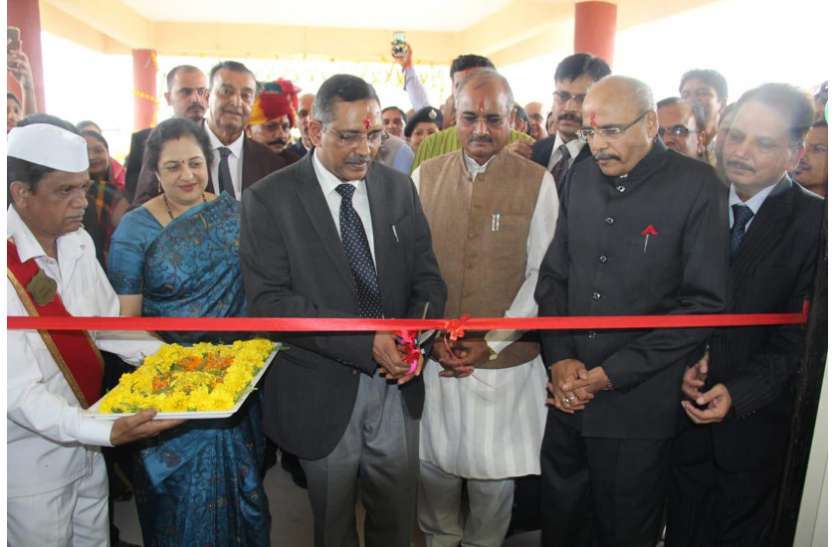 patrika news मंदिर की तरह पवित्र होता है न्यायालय