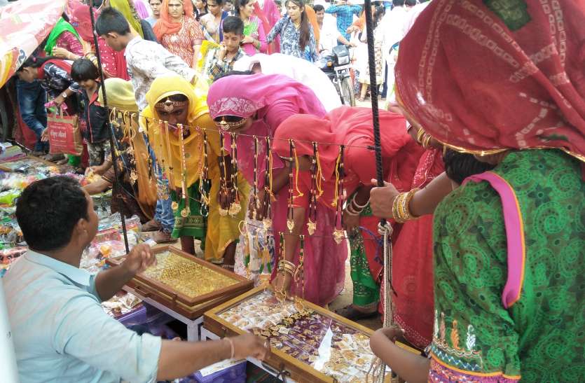 fair in ramdawas विल्होजी महाराज मेले में उमड़ी आस्था