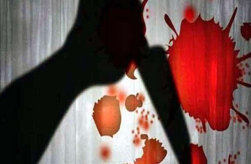 Murder in azamgarh आजमगढ़ में युवक की चाकू मारकर हत्या, बचाने आये तीन लोगों पर भी जानलेवा हमला
