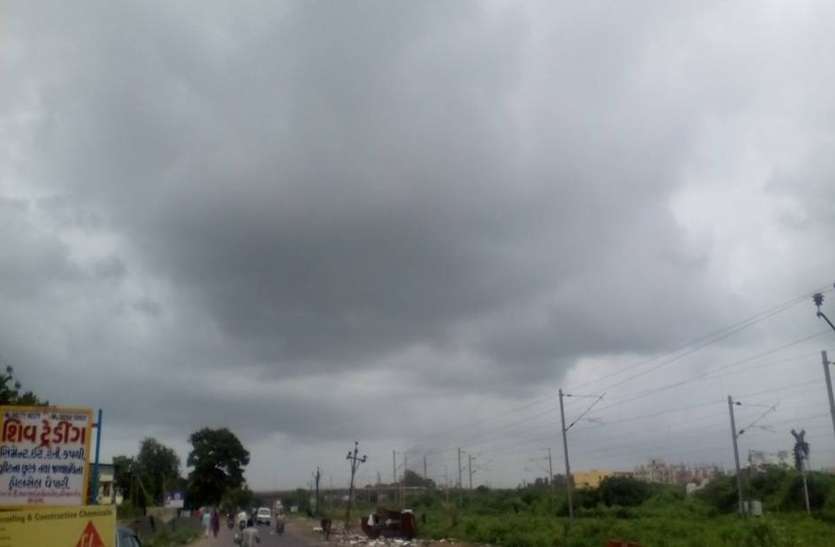surat file photo भरुच में बदला मौसम का मिजाज
