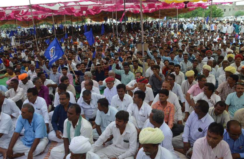 स्वाभिमान संकल्प सम्मेलन व रैली आयोजित- सुरक्षा के रहे कड़े बंदोबस्त दलितों पर अत्याचार की हद हो रही पार