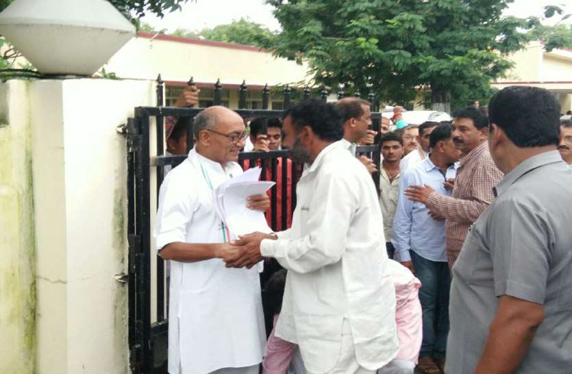 congress दिग्विजय ने एक घंटे में दिलाया एक हजार लोगों को भरोसा,जानिये कैसे?