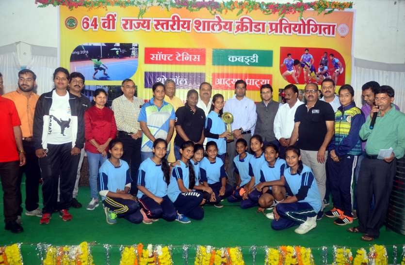 dewas उज्जैन संभाग रहा ओवरऑल चैम्पियन