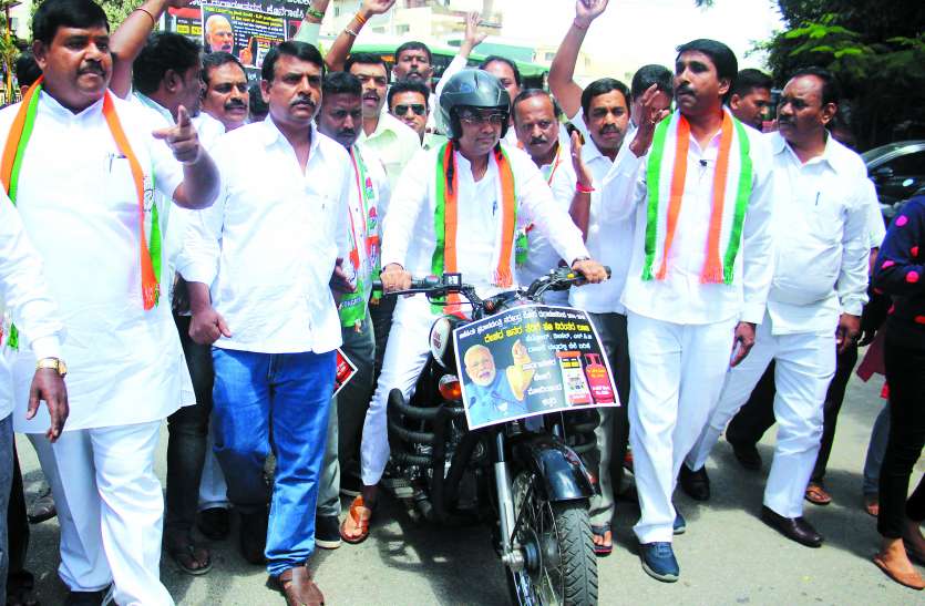 dinesh gundurao सरकार को फायदा, जनता पर बोझ : दिनेश