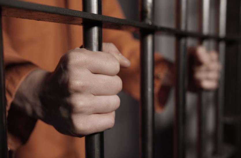 prisoner विद्रोह की तस्वीर लेने पर इजिप्ट के मशहूर पत्रकार अबू जेद को मिली पांच साल की जेल
