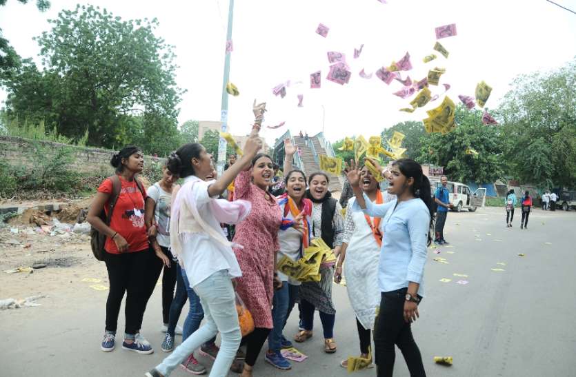 student union elections in jodhpur पत्रिका टॉक शो में फूटा विद्यार्थियों का रोष, कहा छात्रनेता करते कुछ नहीं, बस दोहराते हैं वादे