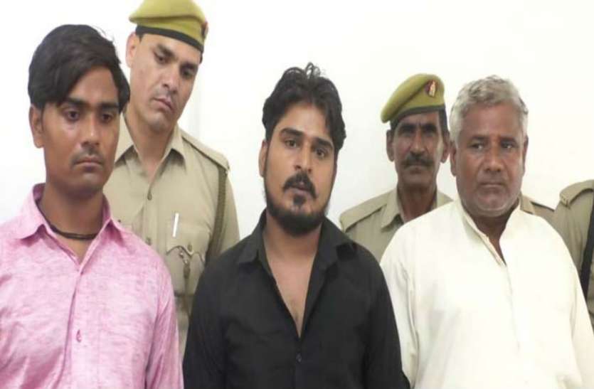 kasgaj police कासगंज पुलिस ने किए 31 अपराधी जिला बदर, तीन गिरफ्तार