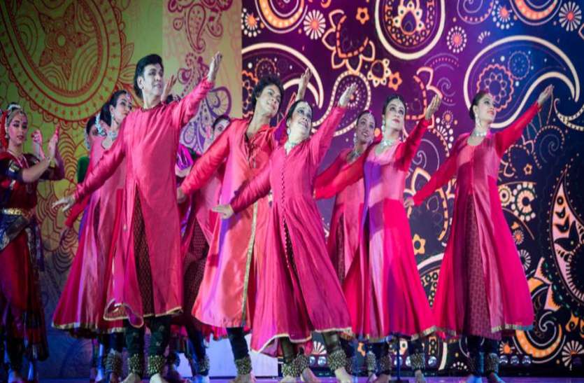 Festival of India inaugurated in Moscow russian excited मॉस्को में फेस्टिवल ऑफ इंडिया का शानदार आगाज, भारतीय लोक प्रस्तुती से लोग उत्साहित
