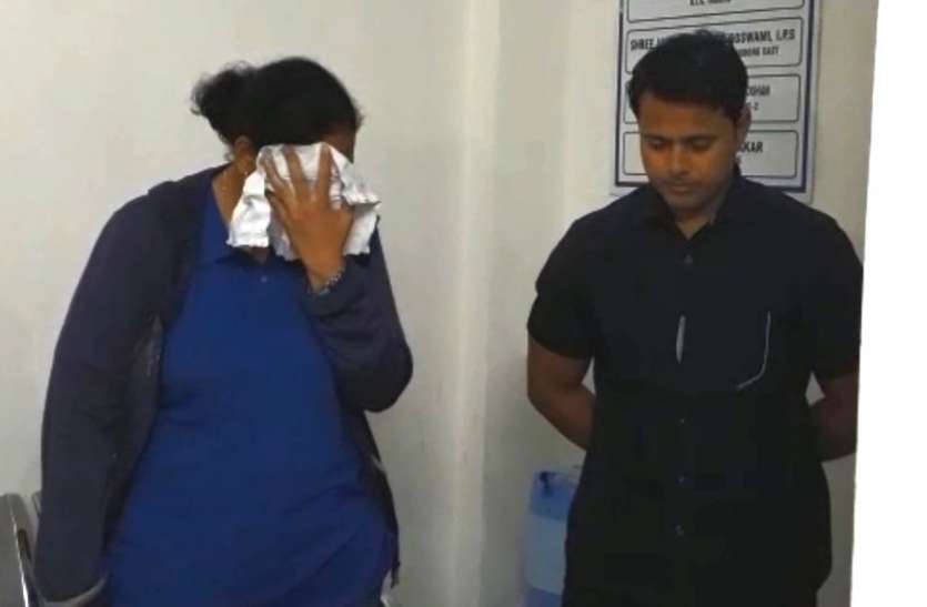 lady सनसनी : युवती को लेने मुंबई से आई महिला, बोलीं- तू पिछले जन्म में मेरी पत्नी थी, अब साथ चल