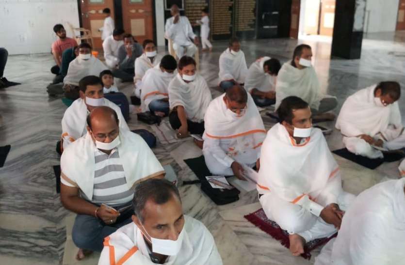 patrika पर्युषण पर्व पर 150 सामायिक