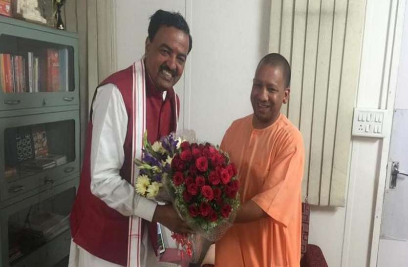 yogi file photo दिल्ली-यमुनोत्री हाई-वे का शिलान्यास करने के लिए केन्द्रीय मंत्री गडकरी के साथ पहुंचेंगे सीएम योगी